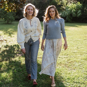 Weezie Hype Girls: Julia Berolzheimer and Hanna Seabrook