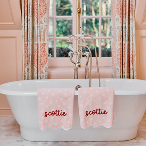 Bathroom Diaries: Nona Pappas