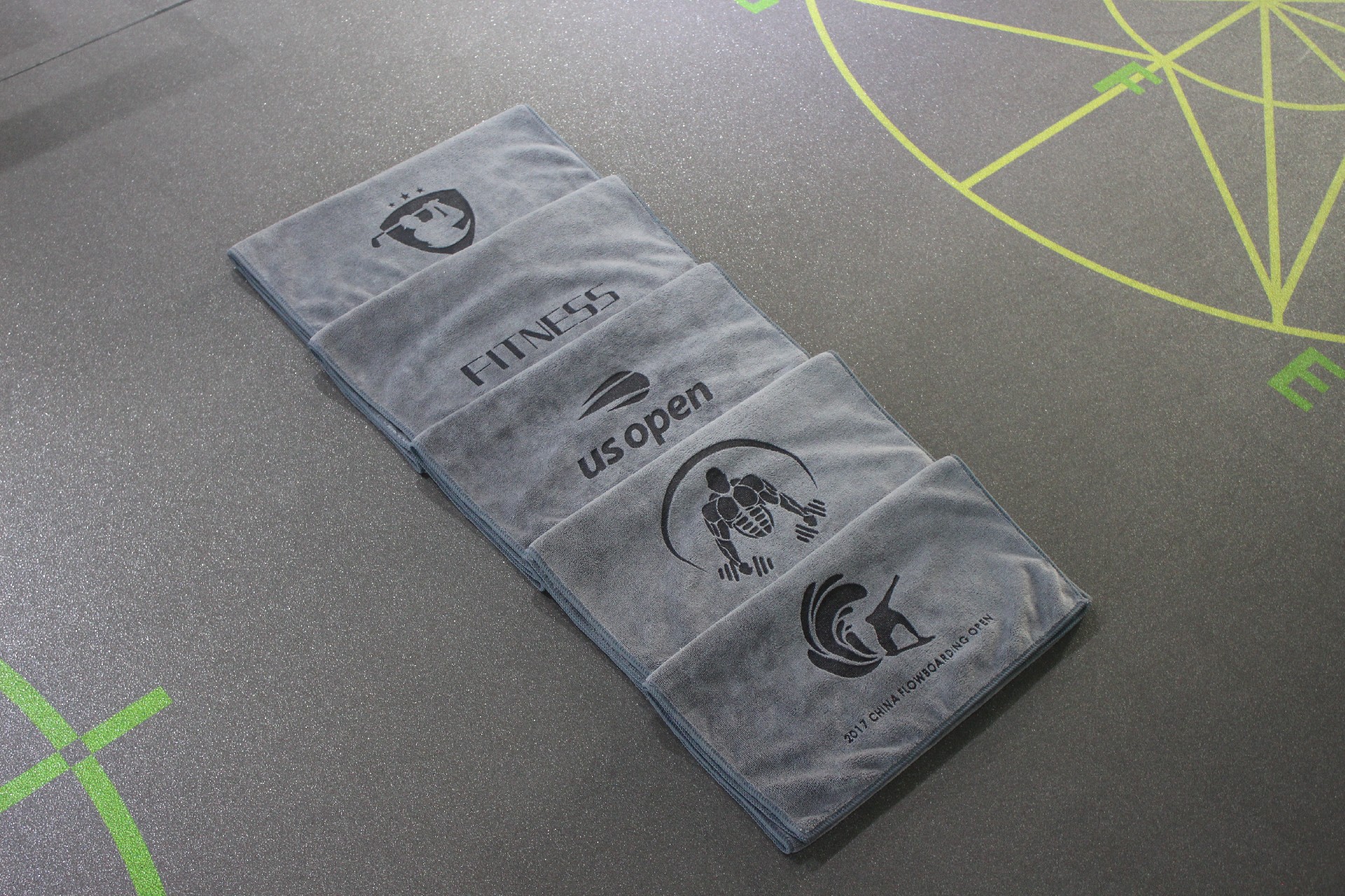 High quality custom logo towel gym fitness club use high quality sport towel