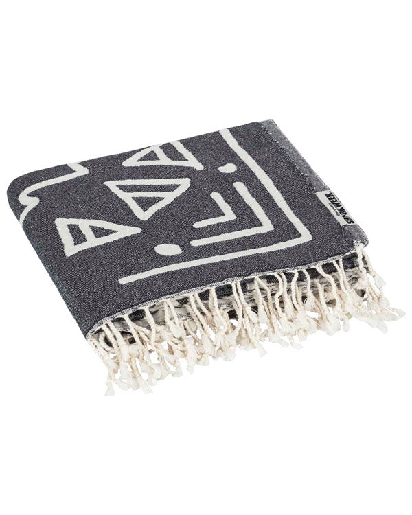 Turkish Style Boho Shark Cotton Beach Towel with Tassel